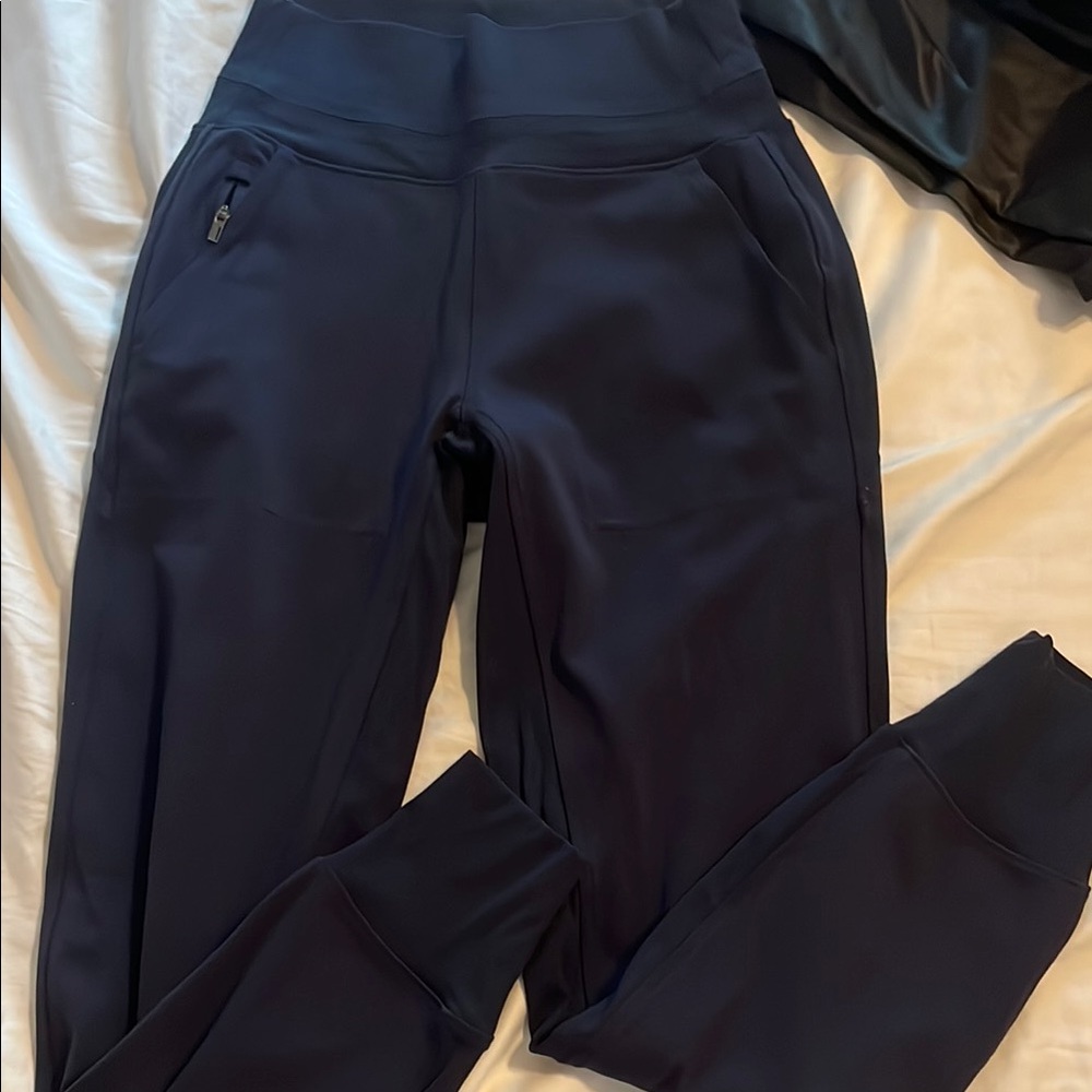 Navy High-Waisted Leggings